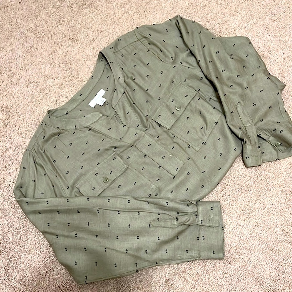 Christopher & Banks Green Top